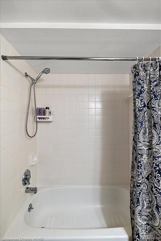 67 Maplegrove Drive, Clawson, MI — Photo 14