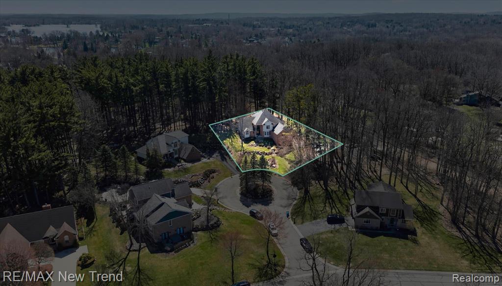 5721 Coralwood Court, Commerce Twp, MI 48382 — Photo 53