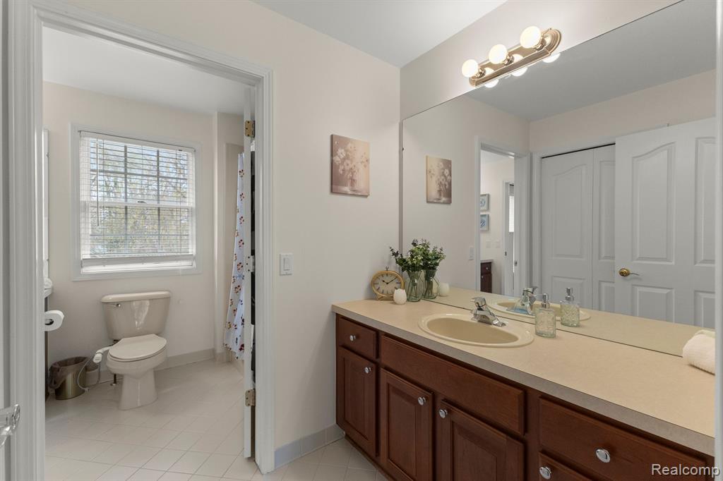 44421 WHITE PINE Circle E, Northville, MI 48168 — Photo 38