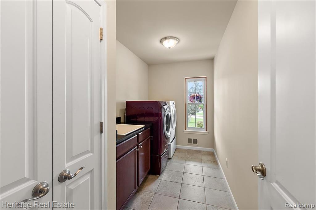 5222 Coulter Lake Boulevard, Clarkston, MI 48348 — Photo 21