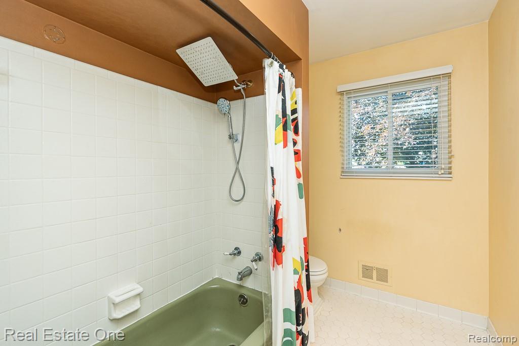 6621 Northpoint Drive, Troy, MI 48085 — Photo 41