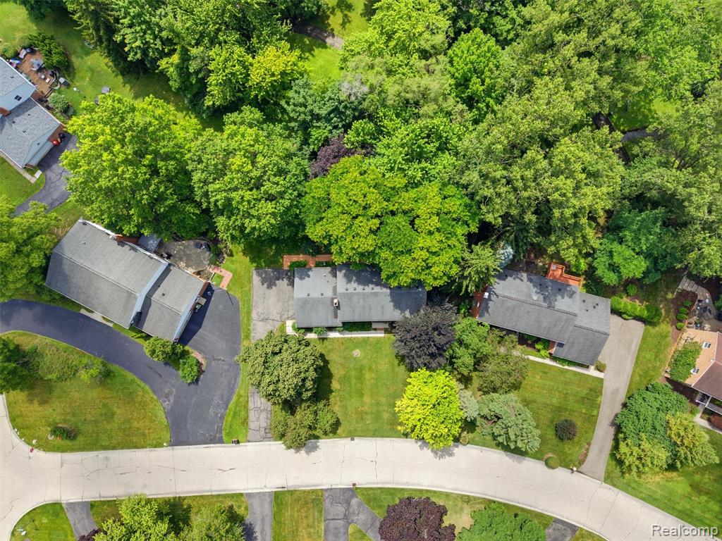 4367 Yorktown Drive, West Bloomfield, MI 48323 — Photo 47