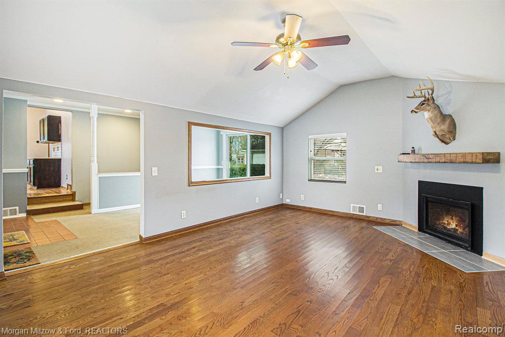 6479 Simmons Road, Waterford, MI 48327 — Photo 2