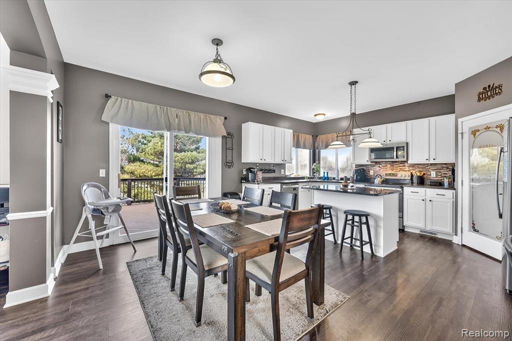 3196 Waldon Ridge Drive, Orion, MI — Photo 13