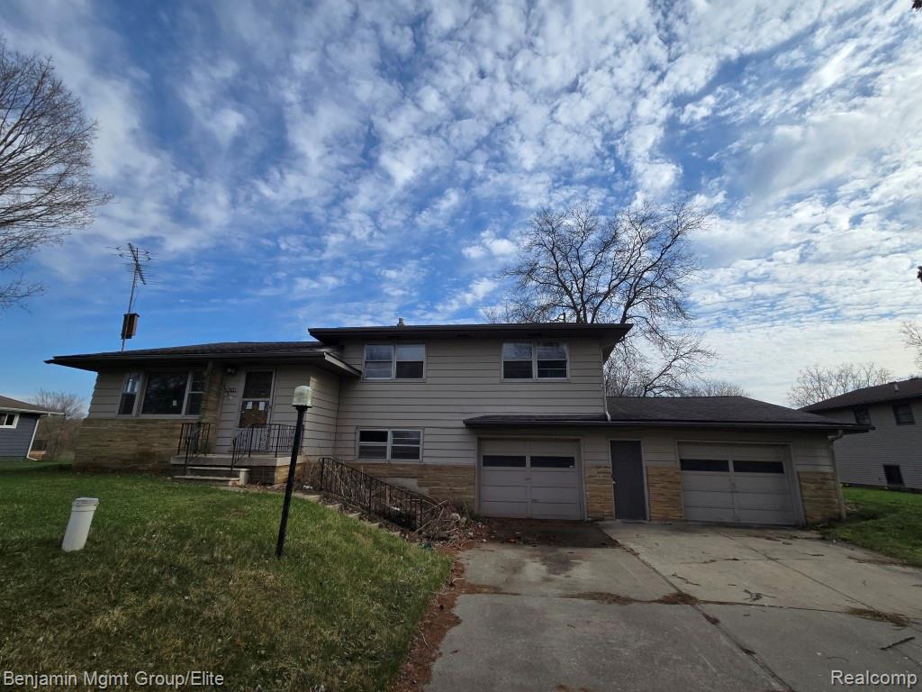 9298 Varodell Drive, Davison, MI 48423 — front exterior