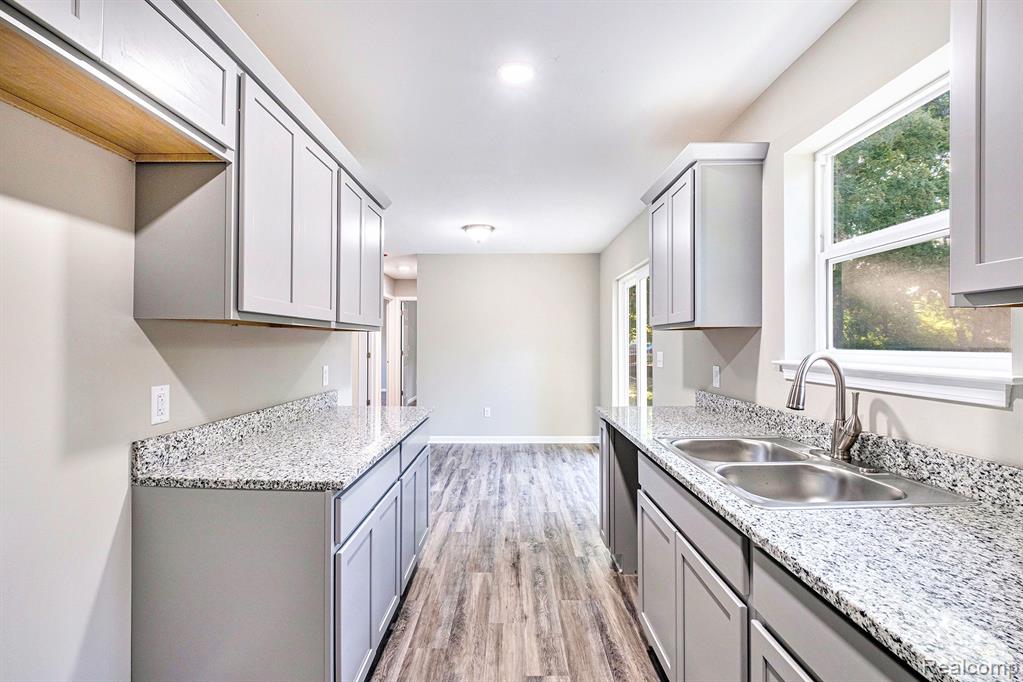 4350 Chicory Lane, Burton, MI 48519 — Photo 8
