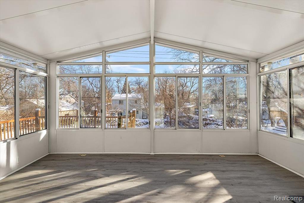 927 Alan Drive, Lake Orion, MI 48362 — Photo 21