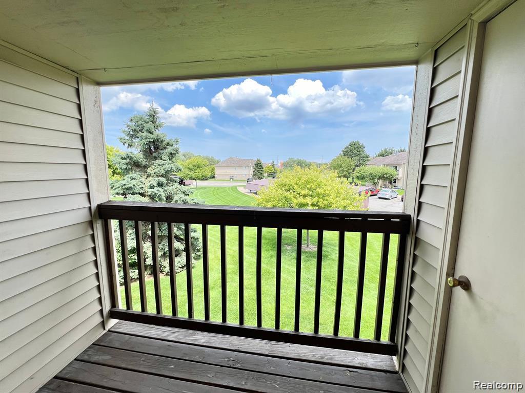 44522 Lakepointe Drive, Sterling Heights, MI 48313 — Photo 15