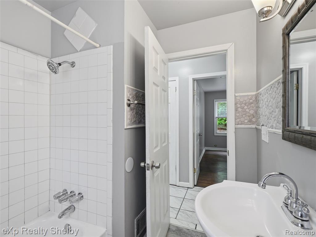 16476 Rossini Drive, Detroit, MI 48205 — Photo 16