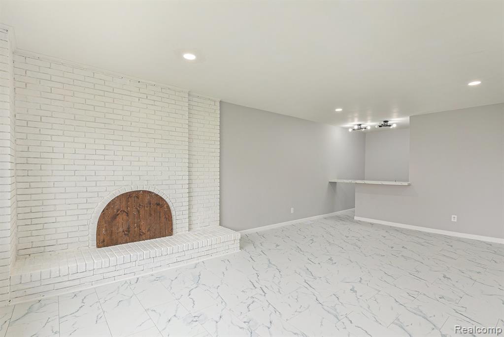 4325 Fox Hill Drive, Sterling Heights, MI 48310 — Photo 7