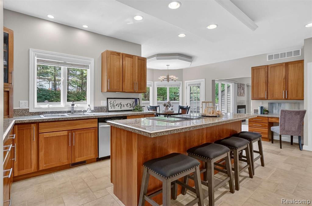 9194 Orion Drive, Brighton, MI 48114 — Photo 8