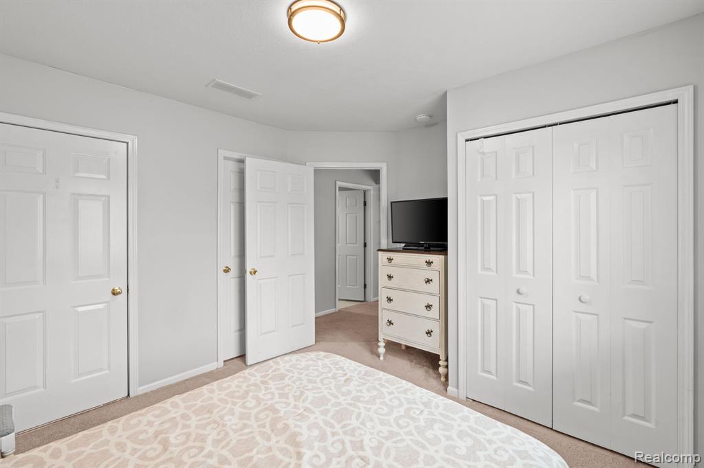 41306 WESTFIELD Circle, Canton, MI 48188 — Photo 16