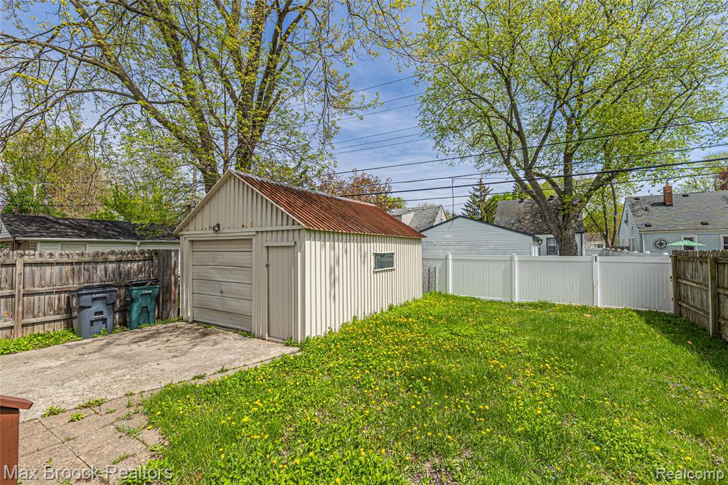 3012 GREENFIELD Road, Berkley, MI 48072 — Photo 15