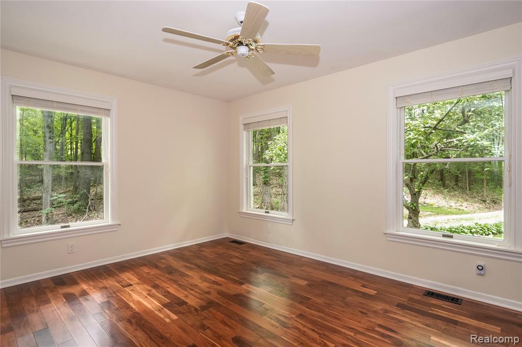 1613 Tu Van Trail, Leonard, MI 48367 — Photo 31