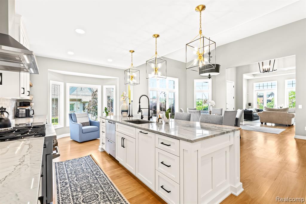 10815 SPARKLING WATERS Court, South Lyon, MI 48178 — Photo 18