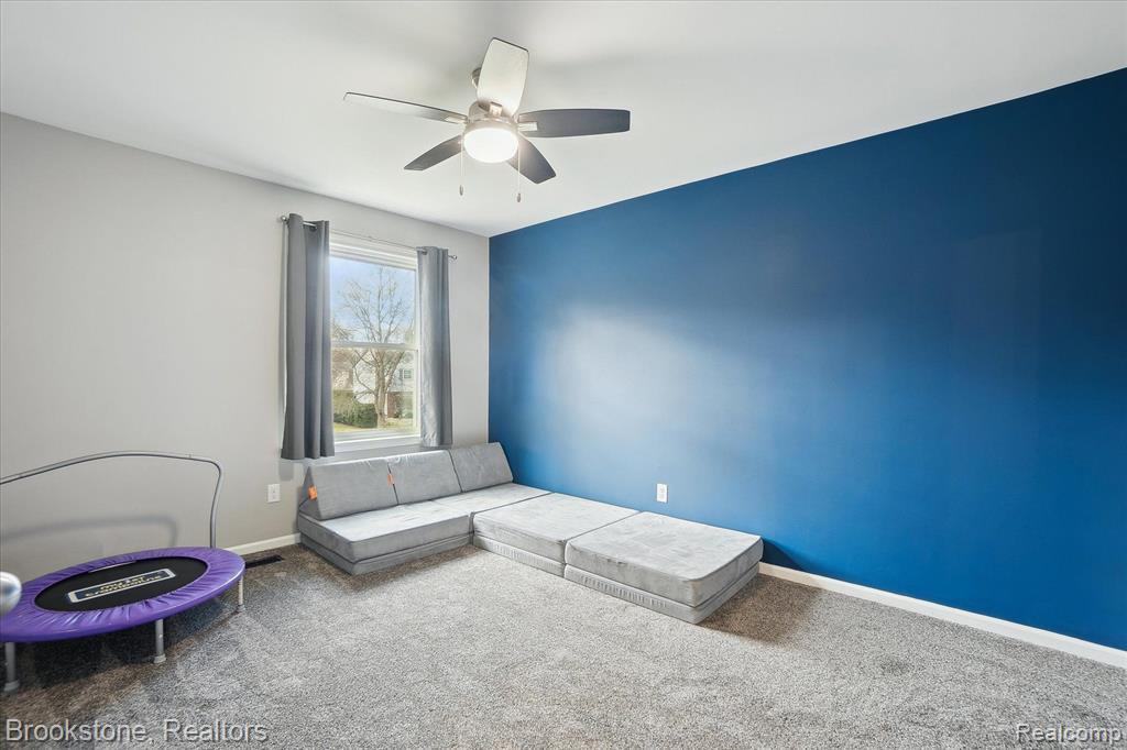4272 HEATHERSTONE Drive, Waterford, MI 48329 — Photo 32