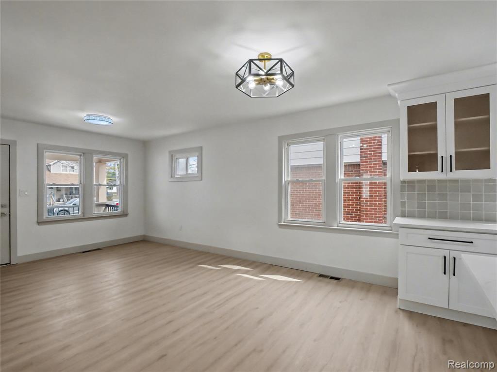 1032 E Maxlow Avenue, Hazel Park, MI 48030 — Photo 14