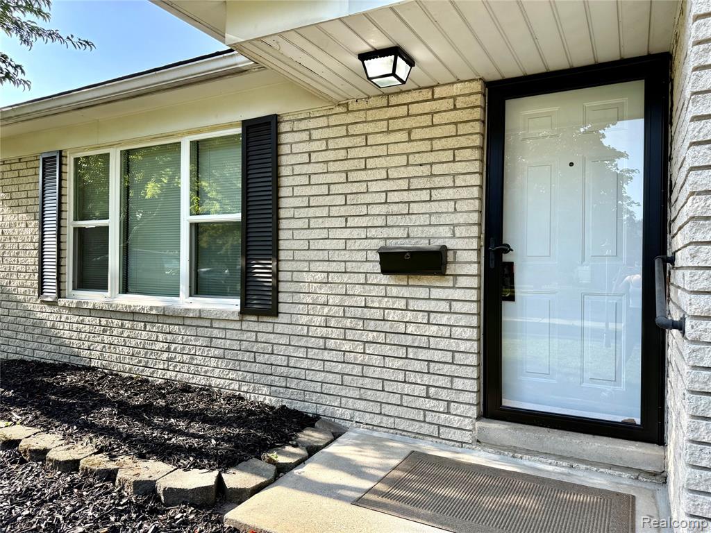 39909 Lynn Street, Canton, MI 48187 — Photo 2