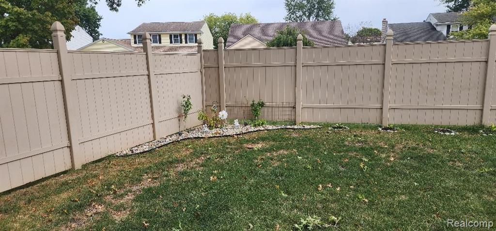 210 N PRINCESS Drive W, Canton, MI 48188 — Photo 7