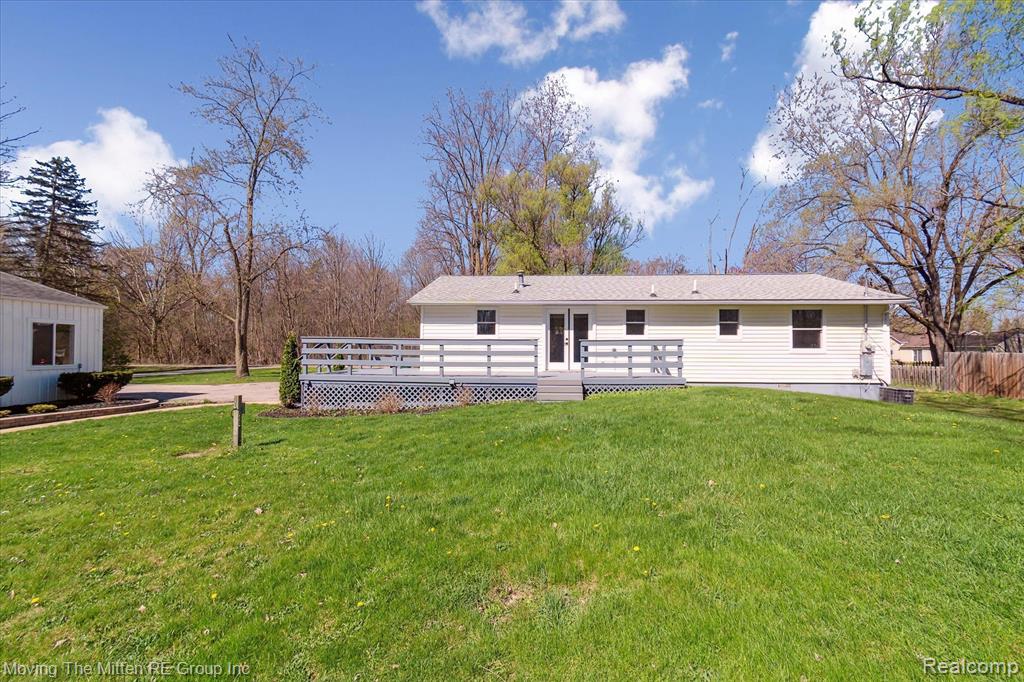 5885 JUSTINE Street, Van Buren, MI 48111 — Photo 35