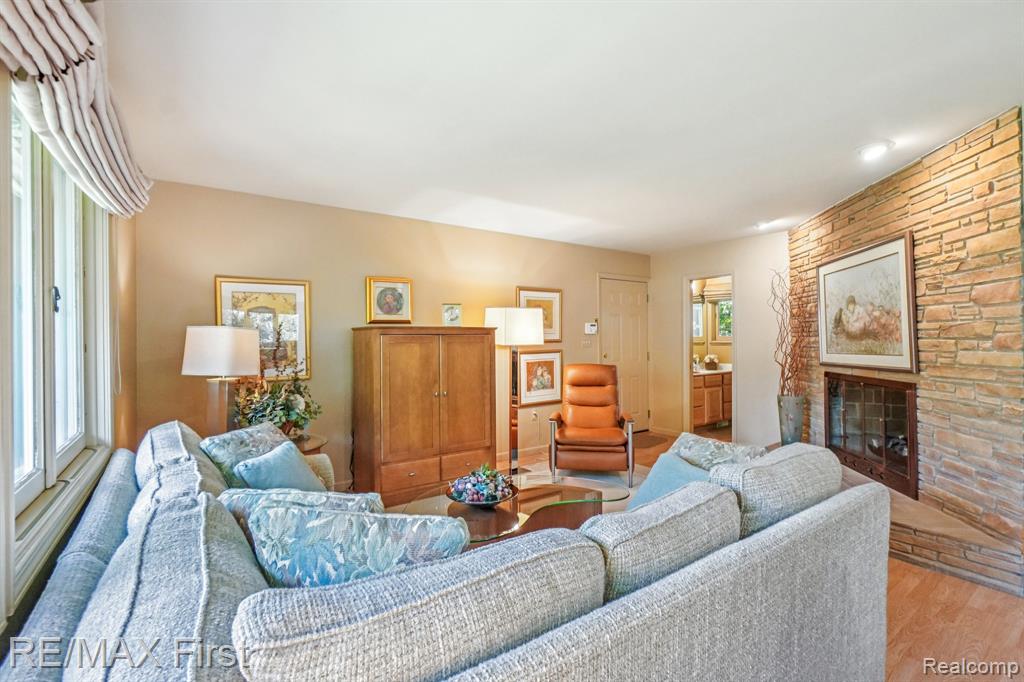 4415 Chisholm Trail, Bloomfield Hills, MI 48301 — Photo 9