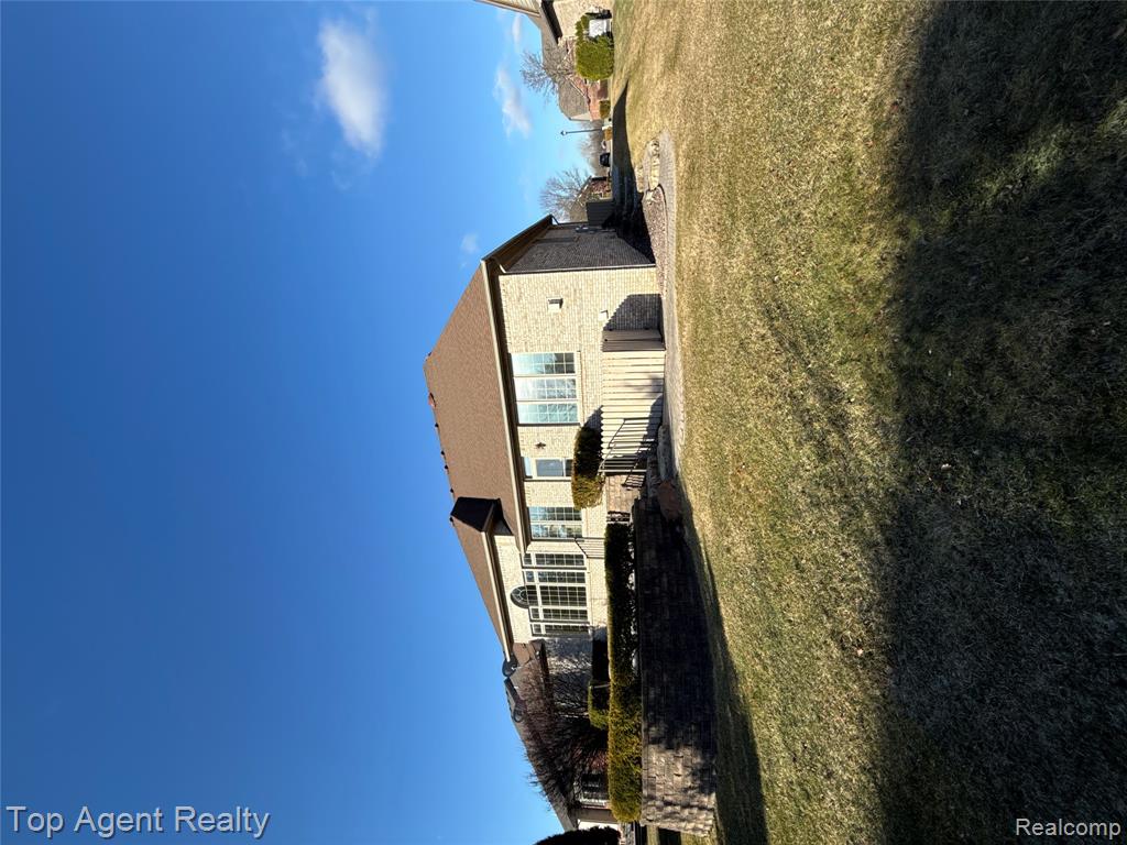57584 Apple Creek Drive, Washington, MI — Photo 13