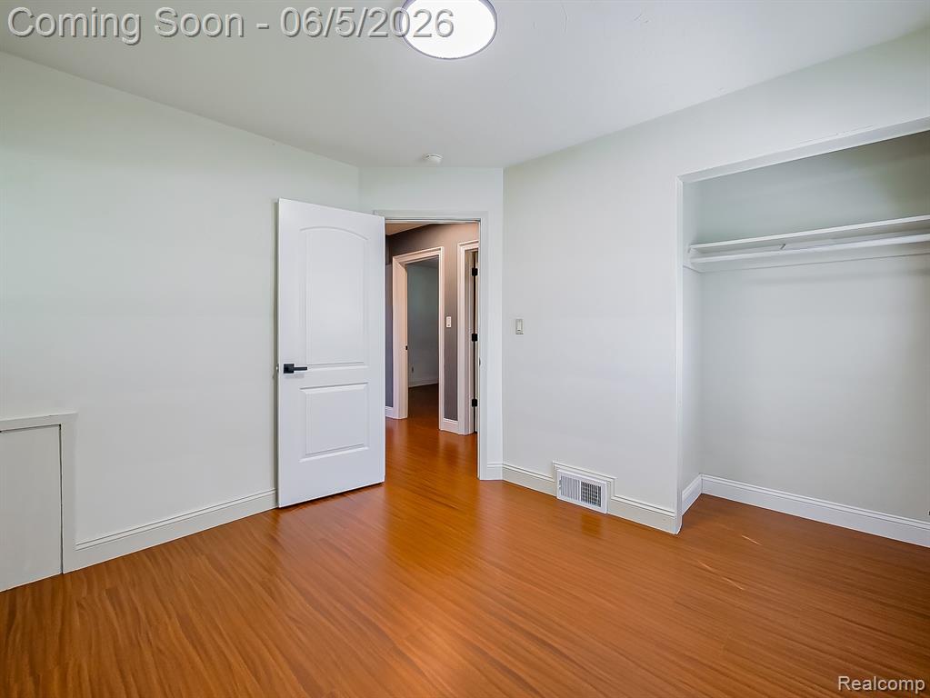 719 E Summit Street, Milford, MI 48381 — Photo 11