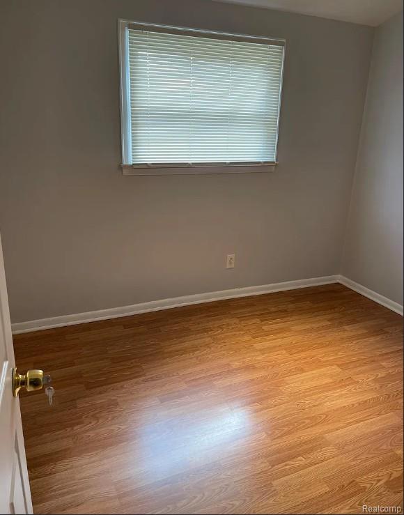 6911 Town Lane, Dearborn Heights, MI 48127 — Photo 8