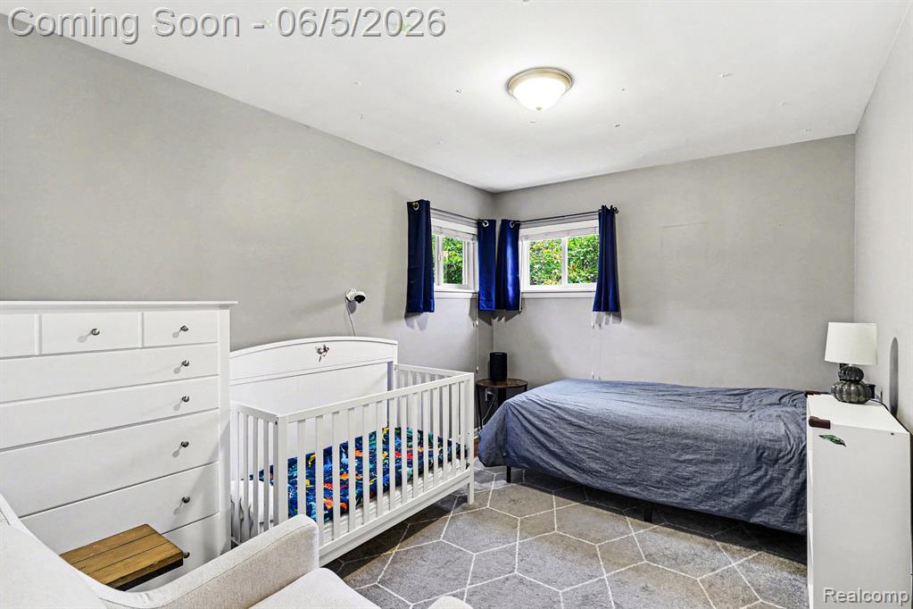 5603 Hallendale Road, Haslett, MI 48840 — Photo 14