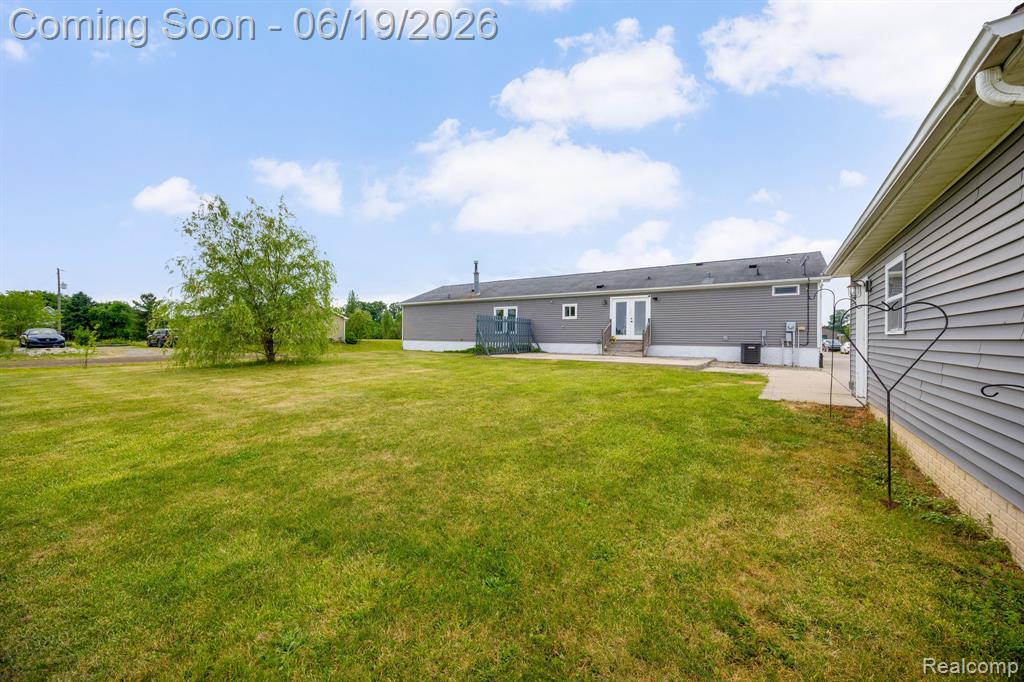 7860 War Road, Newport, MI 48166 — Photo 11