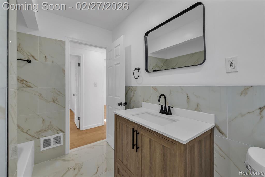 29760 Hoy Street, Livonia, MI, 48154