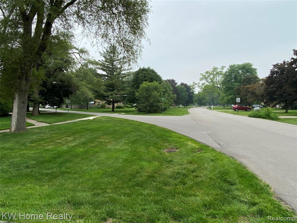 27943 Sunset Boulevard W, Lathrup Village, MI 48076 — Photo 41