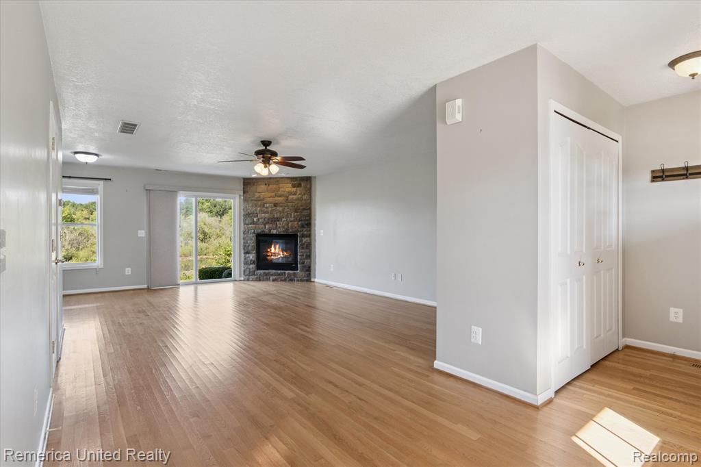 8474 Baudine Road, Pinckney, MI 48169 — Photo 12