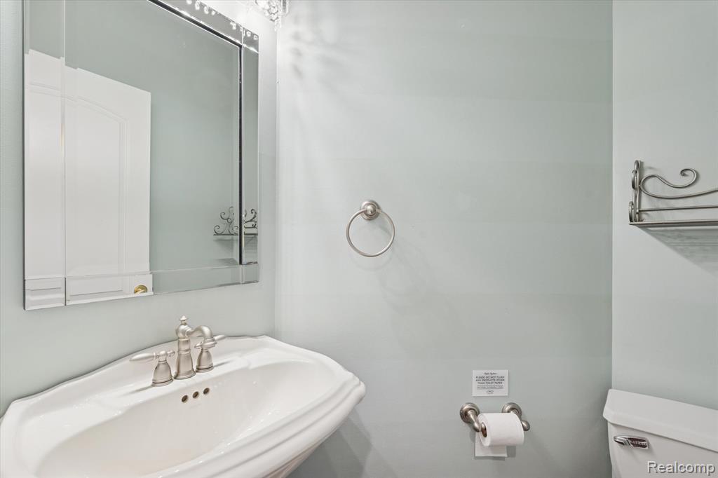 5203 N Bancroft, Bancroft, MI 48429 — Photo 34