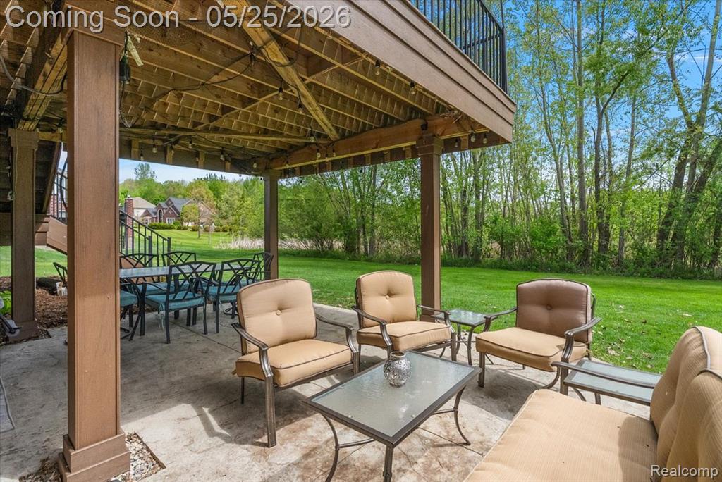 695 Dennison Court, Oakland, MI — Photo 7