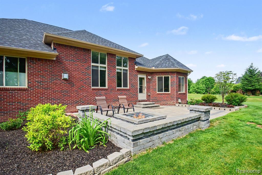 4912 Rosy Drive, Leonard, MI 48367 — Photo 33