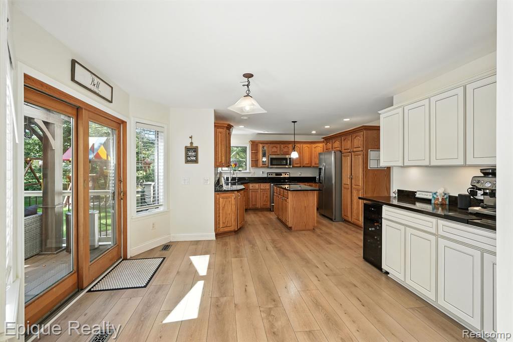 9446 Fair Oaks Drive, Goodrich Vlg, MI — Photo 11