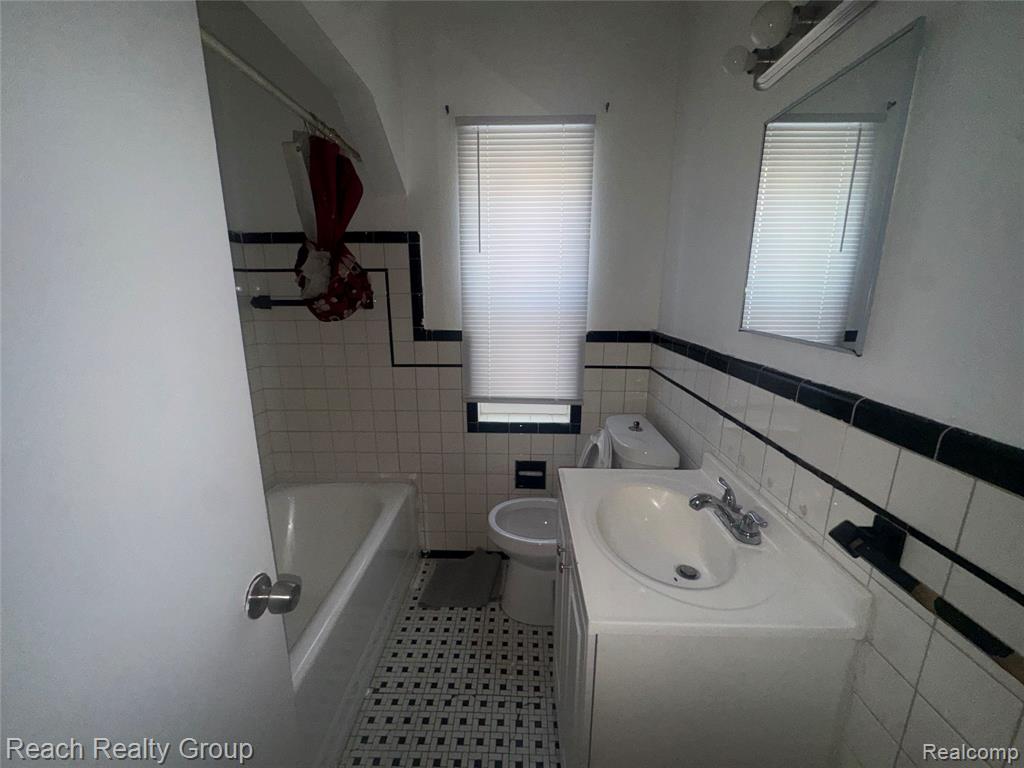 5546 Lodewyck Street, Detroit, MI 48224 — Photo 9