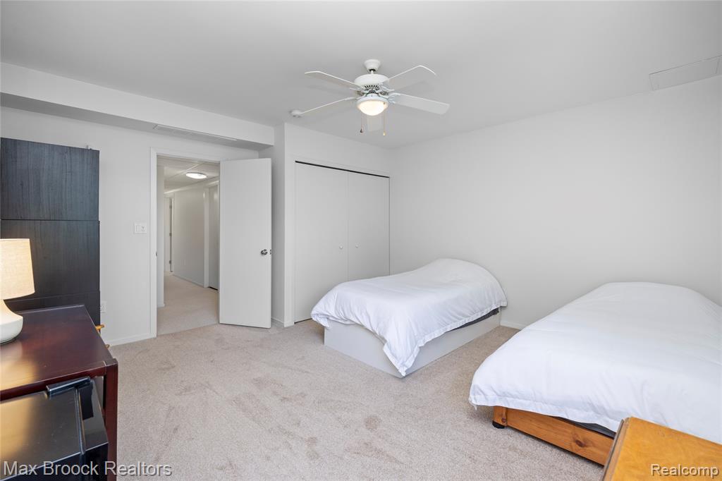 4860 Lagoons Circle, West Bloomfield, MI 48323 — Photo 59
