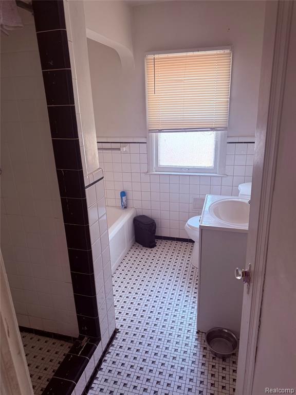 18485 Salem Street - Photo 3