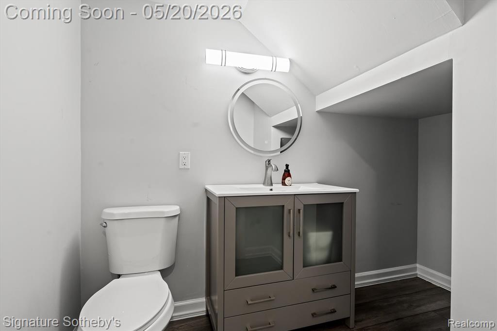 727 McDougal Drive, Waterford, MI 48327 — Photo 39