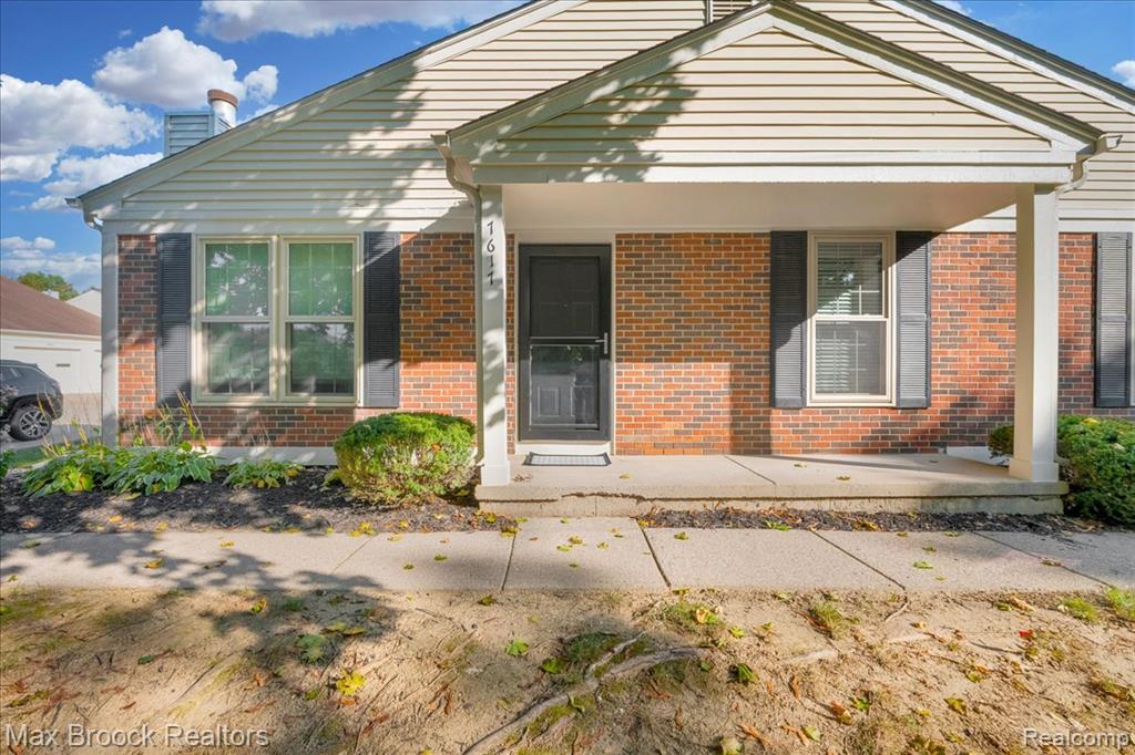 7617 Woodview Drive, Waterford, MI 48327 — front exterior