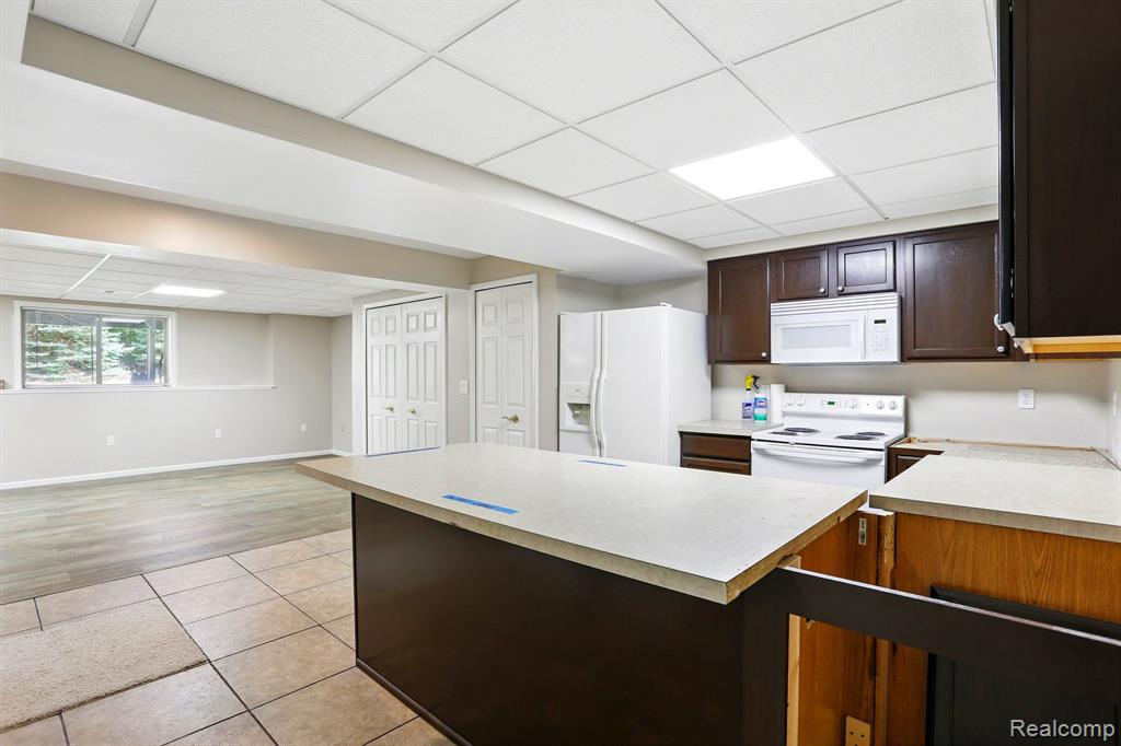 6470 Stonehearth Pass, Grand Blanc, MI 48439 — Photo 20