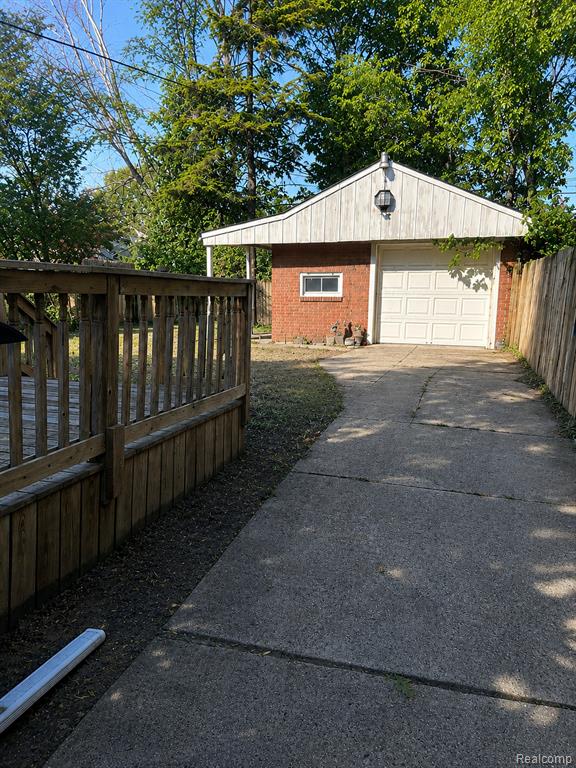 7750 Fielding Street, Detroit, MI 48228 — Photo 30