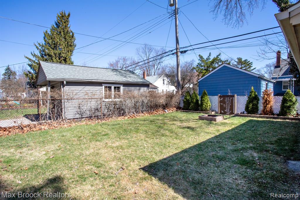 718 Meadowdale Street, Ferndale, MI 48220 — Photo 40