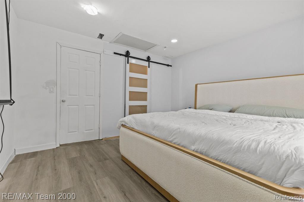 6200 Nightingale Street, Dearborn Heights, MI 48127 — Photo 16