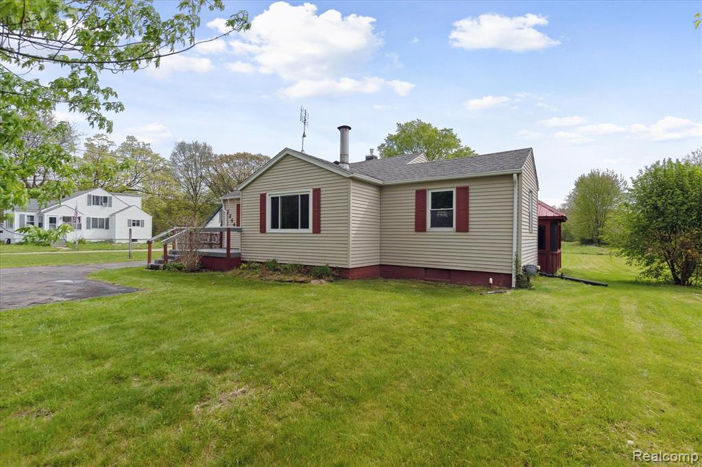7244 Neff Road, Mount Morris, MI 48458 — Photo 2