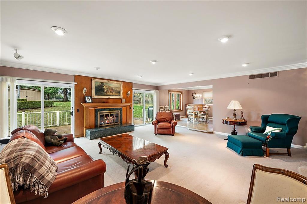 847 Leinster Road, Rochester Hills, MI 48309 — Photo 16