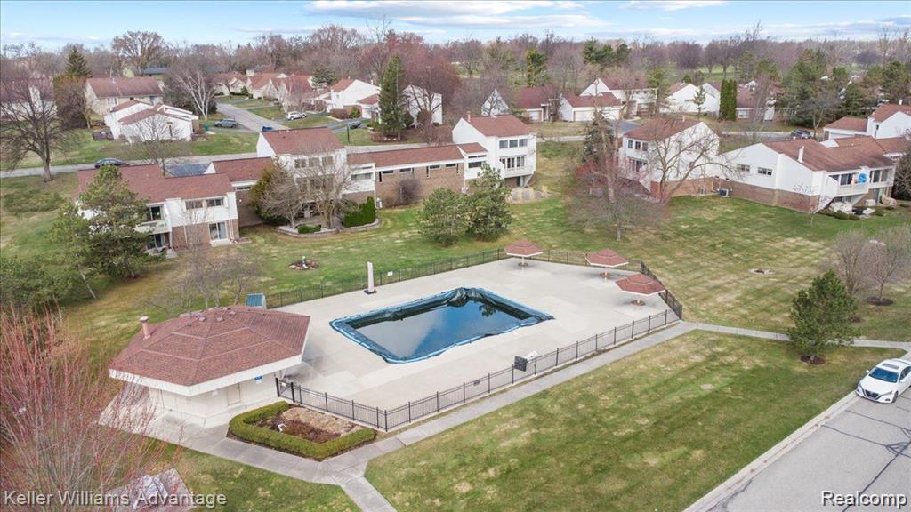 5321 Fairway Lane, West Bloomfield, MI 48323 — Photo 28