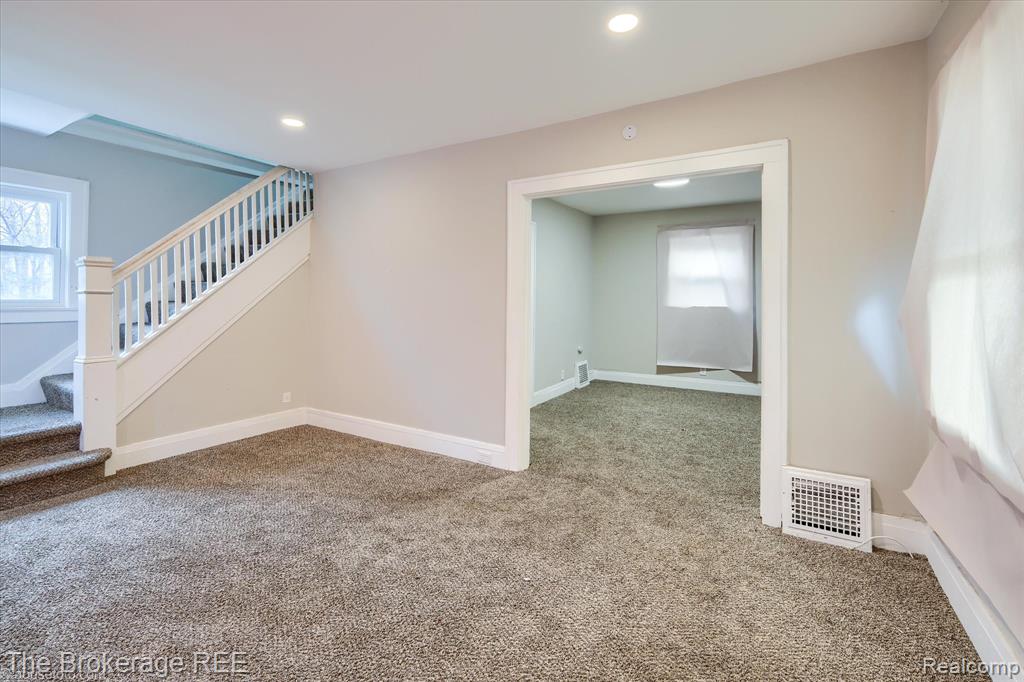 808 N Chevrolet Avenue, Flint, MI 48504 — Photo 7